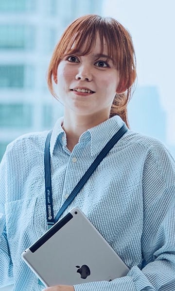 女性社員の画像